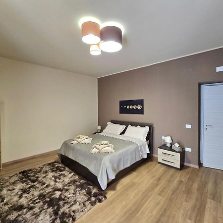 Casa Vacanze Oikia - Room Girasole Nápoly Kültér fotó
