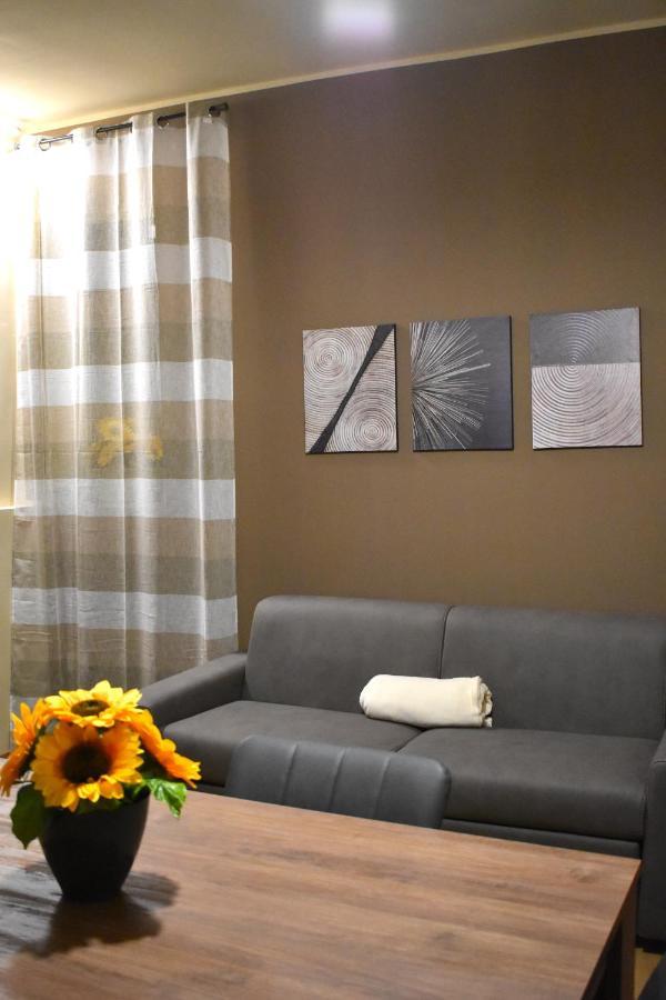 Casa Vacanze Oikia - Room Girasole Nápoly Kültér fotó