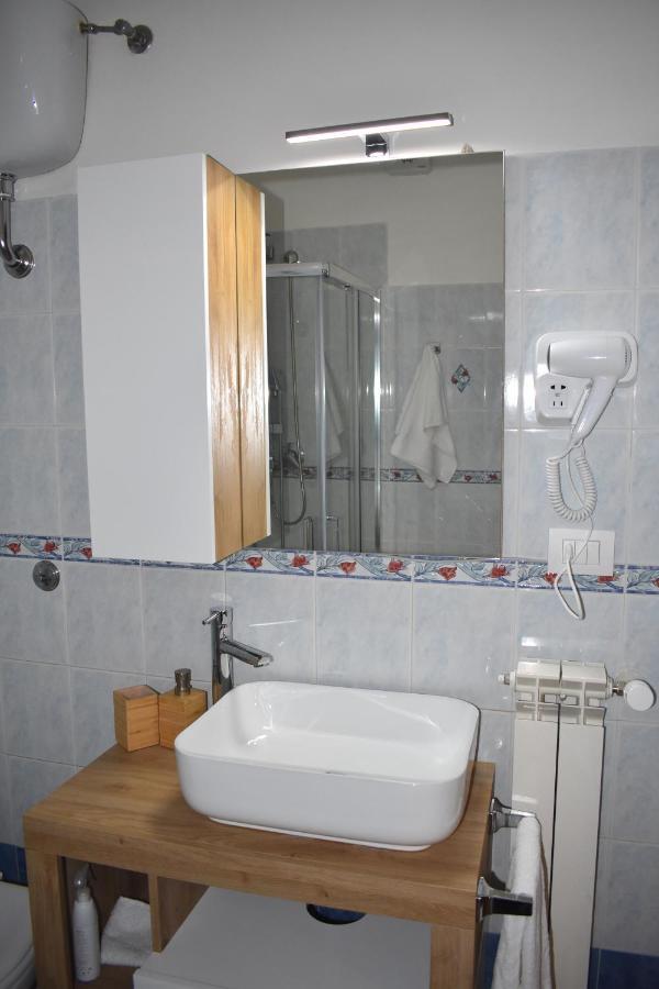 Casa Vacanze Oikia - Room Girasole Nápoly Kültér fotó
