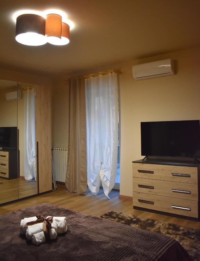 Casa Vacanze Oikia - Room Girasole Nápoly Kültér fotó